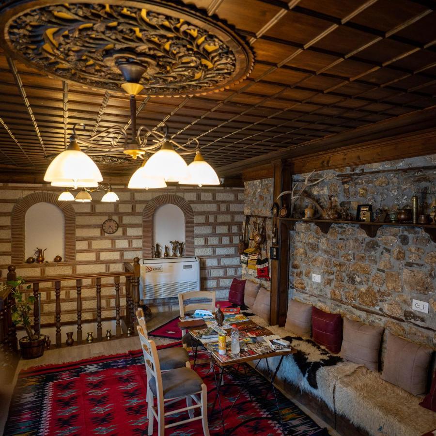 Hotel Borklad Berat Luaran gambar