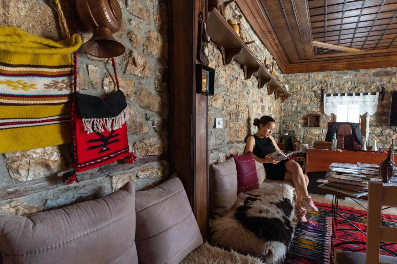 Hotel Borklad Berat Luaran gambar