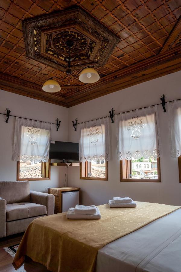 Hotel Borklad Berat Luaran gambar
